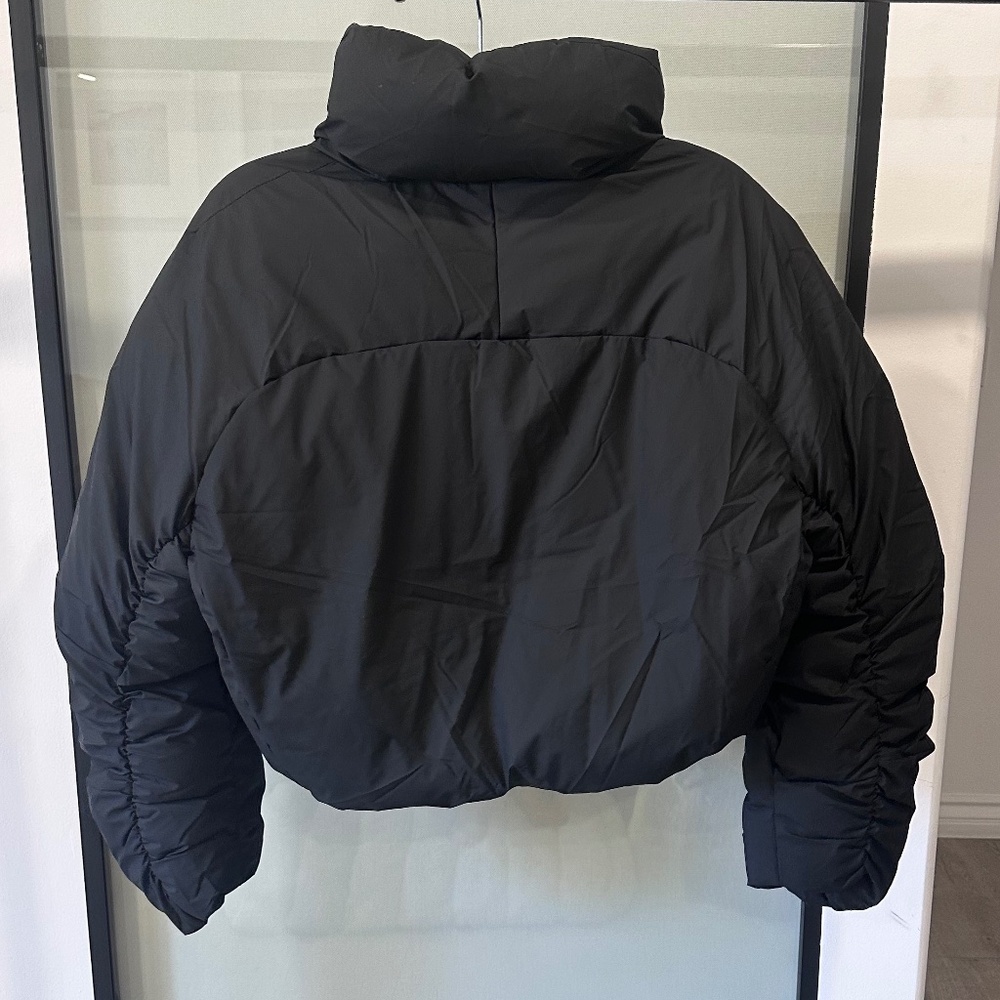 Khy Cropped Puffer Jacket Black NWT - Picture 2 of 3